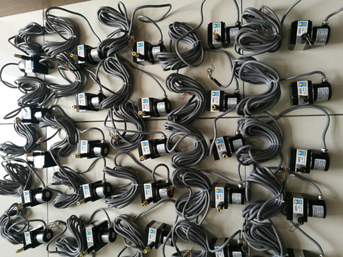 ��ˮλ�Ƃ�������ˮ��ʹ�õĽӾ��Р�r��Σ�